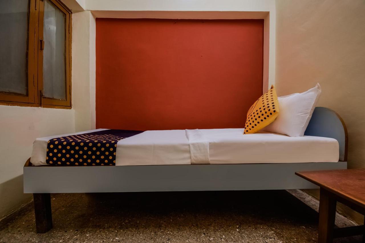 Spot On 65460 Hotel Gulmohar Betūl Екстериор снимка